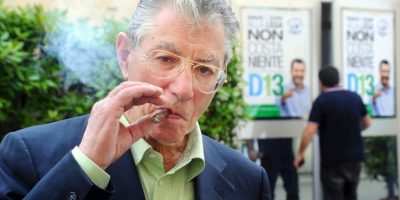 Umberto Bossi è stato dimesso dall’ospeda...