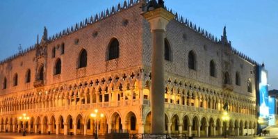 Venezia: rotto un tubo del gas vicino al palazz...