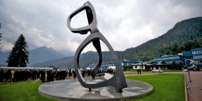 EssilorLuxottica continua a registrare un utile...