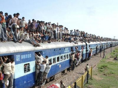 Nonostante i venti di guerra riattivato il collegamento ferroviario fra India e Pakistan