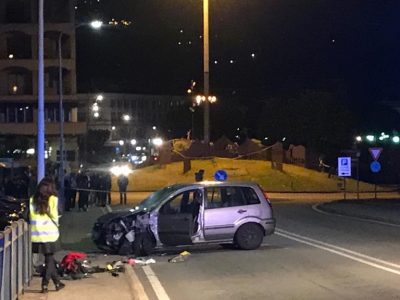 Famiglia travolta da un’auto senza controllo. Un morto e due feriti gravi