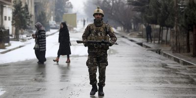 Due attentati vicino Kabul provocano 5 morti e ...