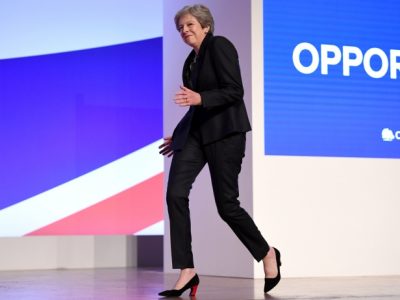 Nessuna proroga lunga per la Brexit. Lo ha deciso la May