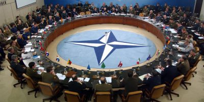 Il segretario Nato Stoltenberg batte cassa a It...