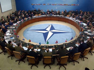 Il segretario Nato Stoltenberg batte cassa a Italia e Spagna