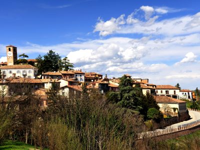 Alla scoperta della romantica Neive tra torri e antichi palazzi