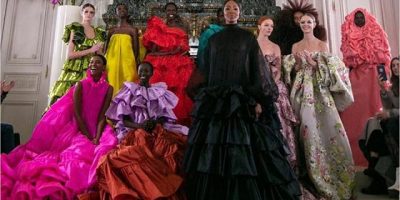Valentino: sfila all’hotel Des Invalides ...