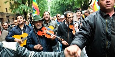 In Italia migliaia di rom sono ancora a rischio...