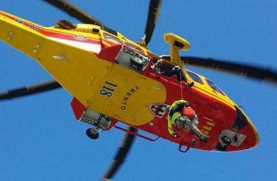 Studente in gravi condizioni dopo la caduta da un balcone