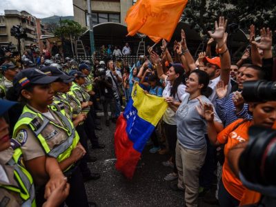 Black-out in Venezuela: 13 morti in un solo ospedale