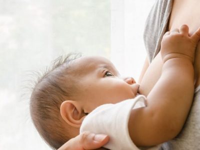 Neonati, il latte materno può incidere sul rischio obesità