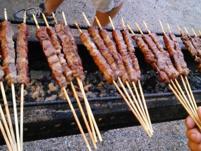 Una leccornia abruzzese:    gli arrosticini di pecora