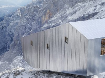 L’architettura del passato e quella moderna dialogano nella mostra “At Home”