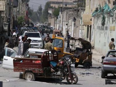 Attentati talebani in Afghanistan: dieci morti