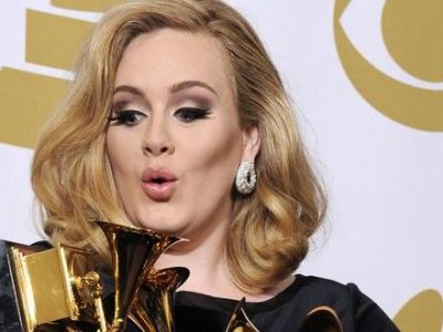 La popstar Adele annuncia  la separazione dal marito
