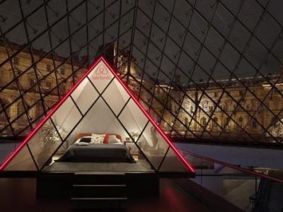 Dormire una notte al Louvre nella piramide di vetro: ecco come…