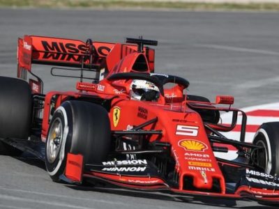 Ferrari, buon esordio a Baku: alle 12 si corre per la “pole”
