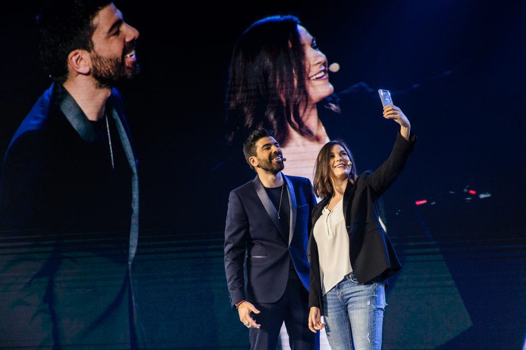 Gianluca Gazzoli e Fjona Cakalli - Samsung Galaxy A event
