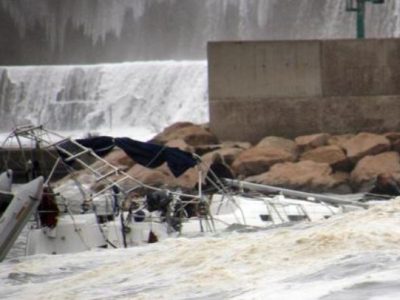 Sardegna, velista francese muore nel mare in tempesta