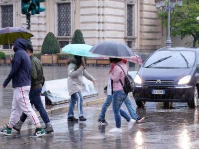 Forti venti oggi al Centro Sud: l’allarme della Protezione Civile