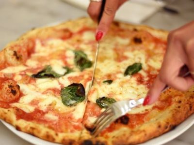 Napoli, è nata la pizza di chi vuole combattere il pizzo