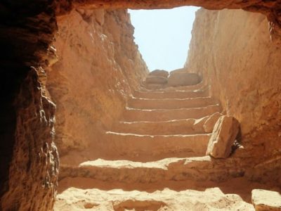 Egitto, scoperta una necropoli con 35 mummie