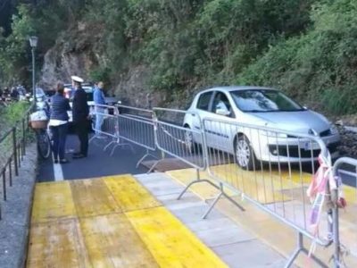 Si apre una voragine, strada per Portofino di nuovo chiusa