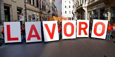 Di Maio: firma per sbloccare gli ammortizzatori...