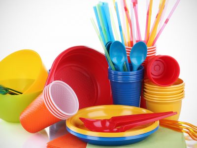 Ancona: sono vietati i piatti e posate di plastica in spiaggia