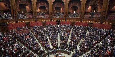 La Camera ha approvato il decreto Cura Italia, ...