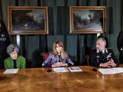Recuperati dai carabinieri dipinti rubati al castello di Agliè