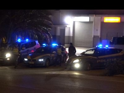 Indagini su un gruppo Facebook che segnala posti di blocco