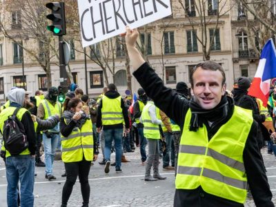 Gilet gialli a Strasburgo, la grande protesta non si ferma