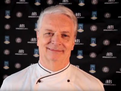 Dolci di Pasqua: meglio la colomba o l’uovo?