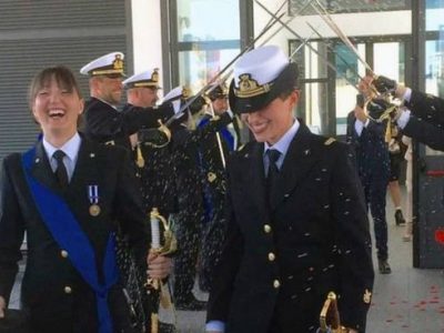 Matrimonio in rosa nella Marina Militare. Gli auguri del Ministro Trenta