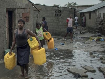 Il ciclone che ha spazzato il Mozambico ha distrutto molte scuole