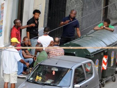 Arrestati 11 nigeriani per riduzione in schiavitù e sfruttamento della prostituzione