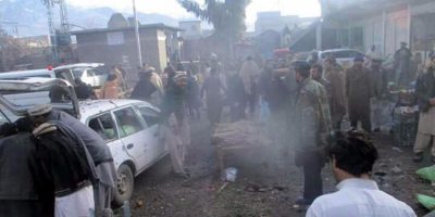 Gruppo talebano rivendica bomba al mercato in P...