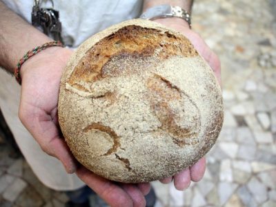 L’acqua di mare in cucina per fare il pane, o cuocere la pasta