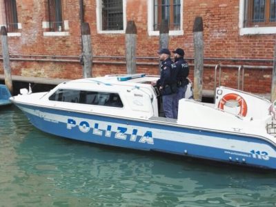 Venezia: anziano uccide la moglie in casa a coltellate
