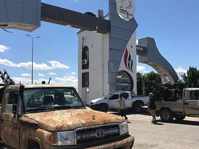 Raid aerei su Tripoli della fazione del generale Haftar