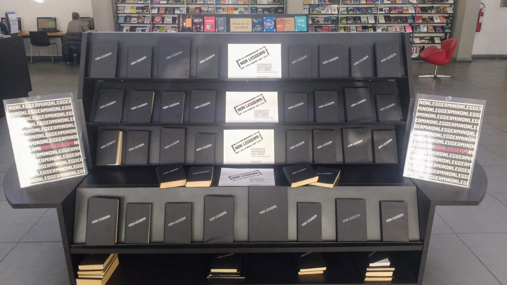 scaffale non leggermi- Prato