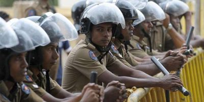 Sri Lanka: il presidente vuole le dimissioni de...