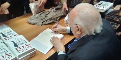 Pippo Baudo ricorda la sua vita in una storia i...