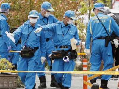 Tokyo, uccide una bimba e ferisce 17 persone alla fermata del bus