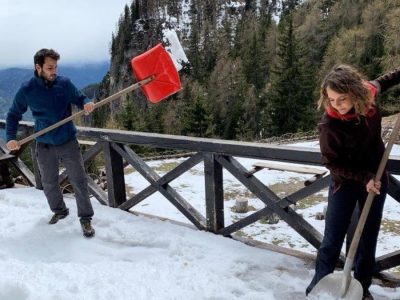 Cambiare vita. L’esperienza Martina e Andrea: dalla città a un rifugio in montagna