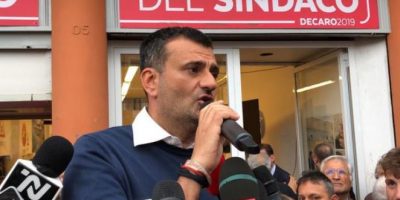 Decaro è stato riconfermato con il 65% alla gui...