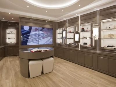 Un francobollo per celebrare i 100 anni della storica Aurora