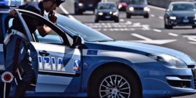 Tragedia nel Nuorese, poliziotto investito e uc...