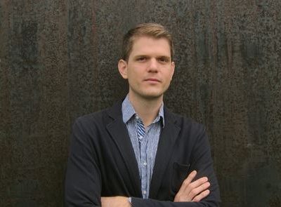 Netflix investe sull’Italia puntando su contenuti più “leggeri”